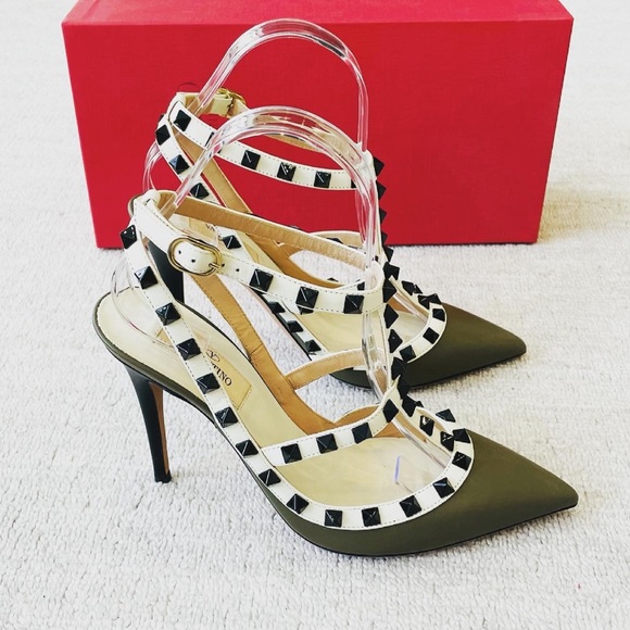 SOLD - Valentino Rockstud T Strap Pumps 100mm - Picture 2 of 6